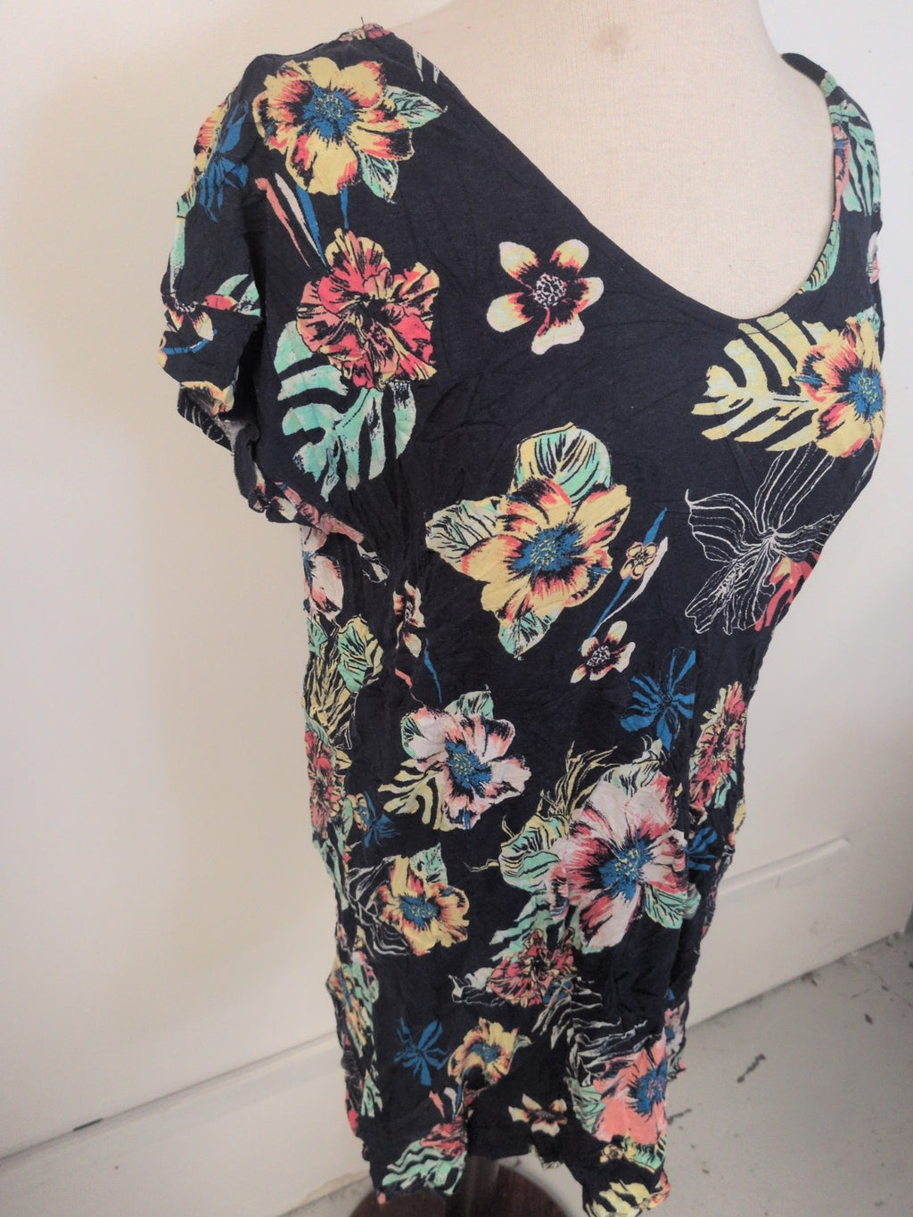 Ladies George Size 14 Navy With Floral Patterning Short Sleeve T-shirt