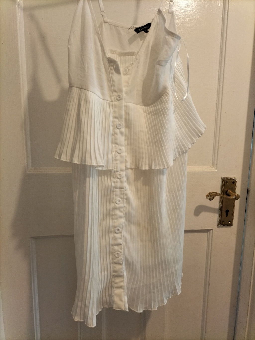 Ladies I Saw It First Size 6 White Crinkle Top