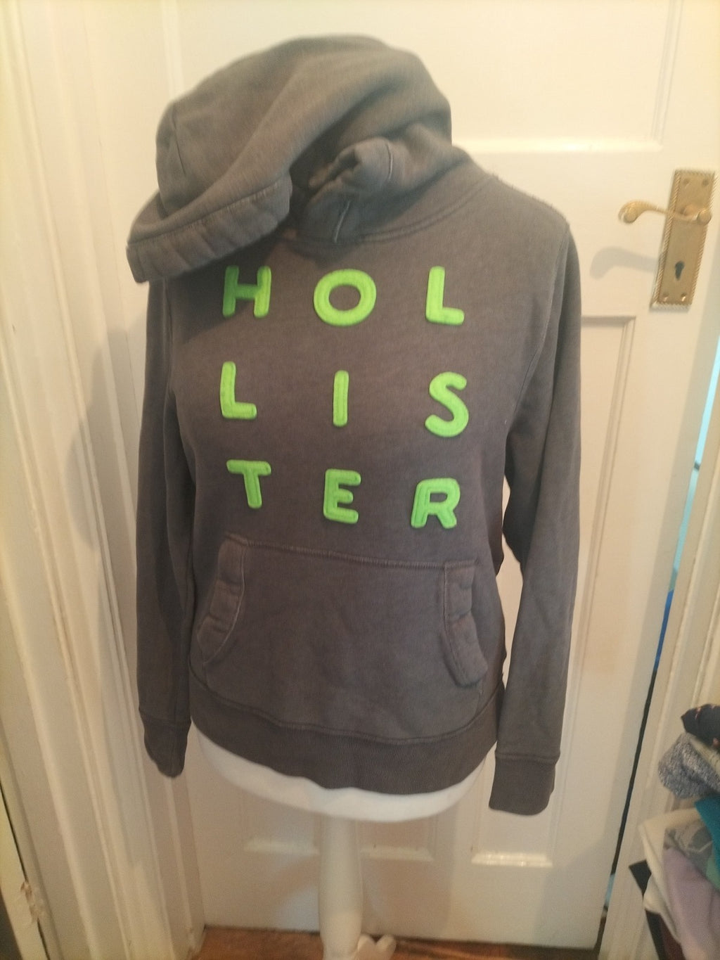 Hollister Large Grey Long Sleeve Pullover Hoodie