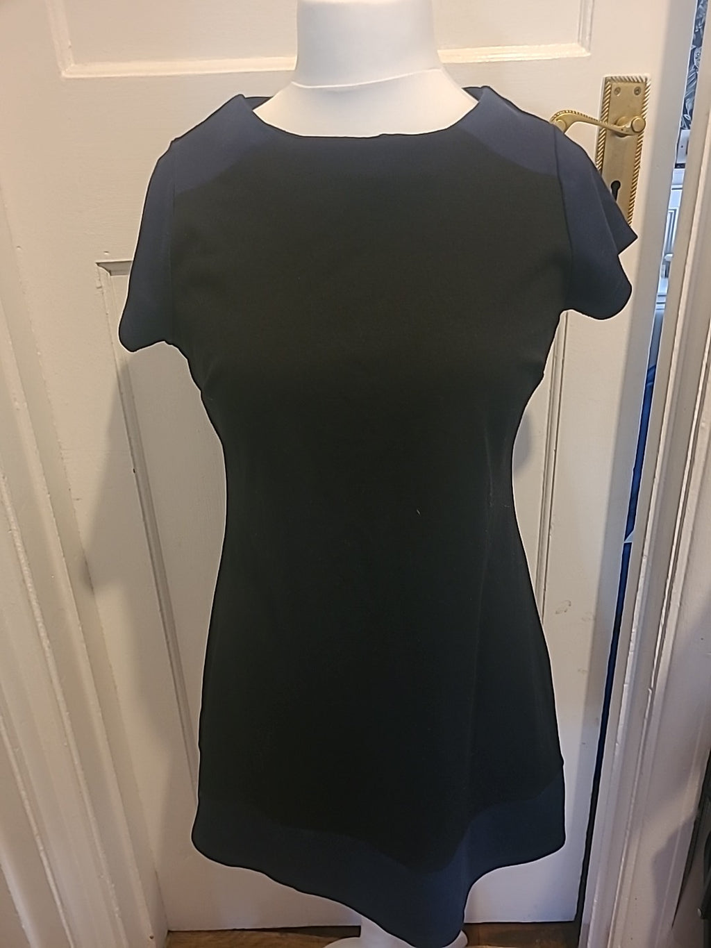 Ladies Papaya Weekend Size 14 Black Short Sleeved Dress Knee Length