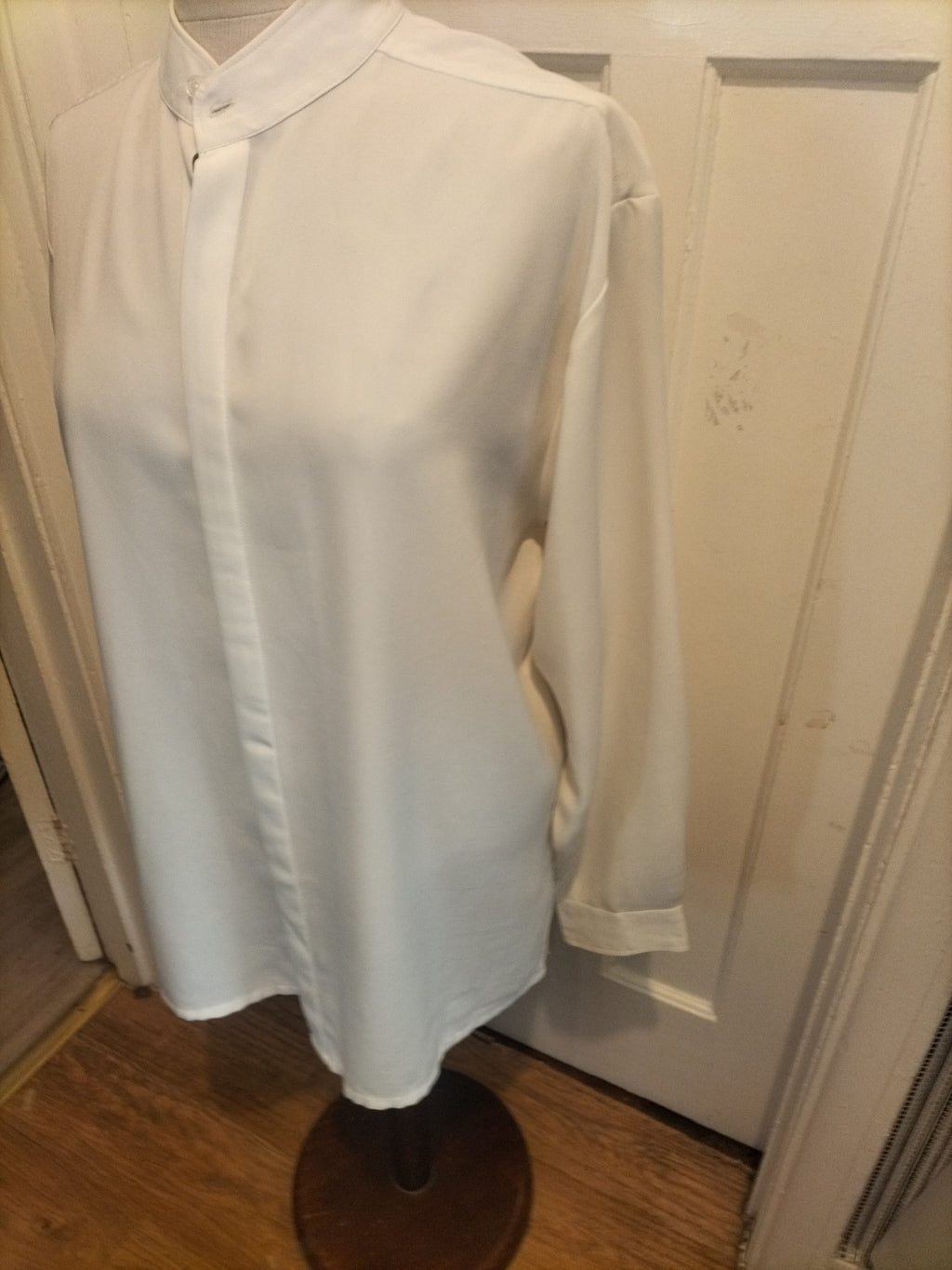 Mens Primo Size Medium White Long Sleeved Shirt