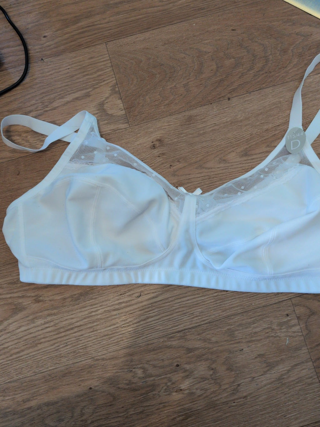 Damart 44D White No Pad No Wire Bra