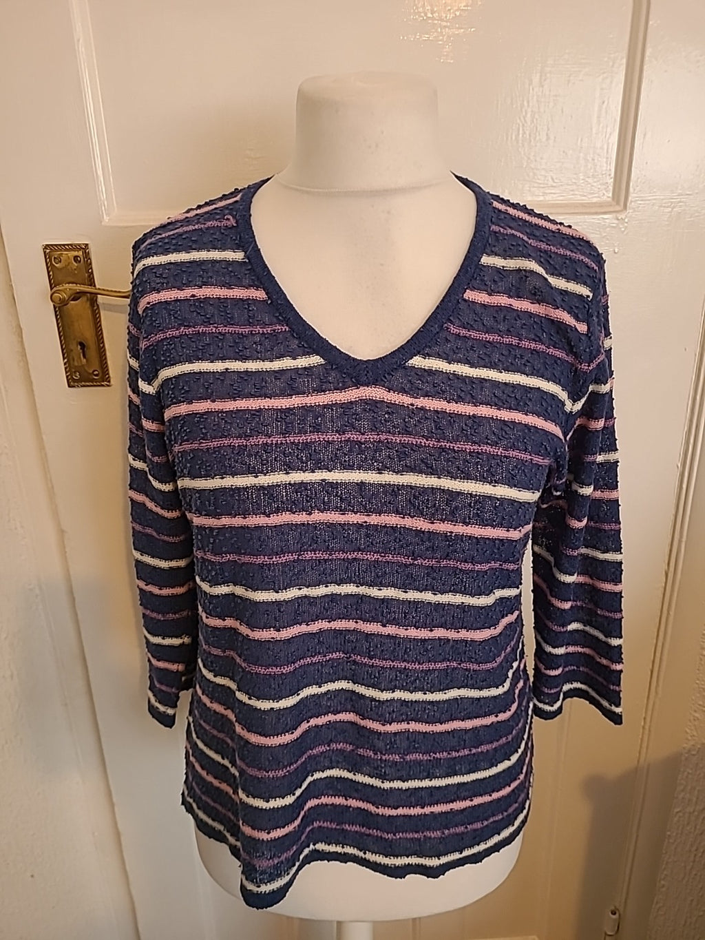 Ladies Elizabeth Scott Size L/XL Navy Striped V Neck Top