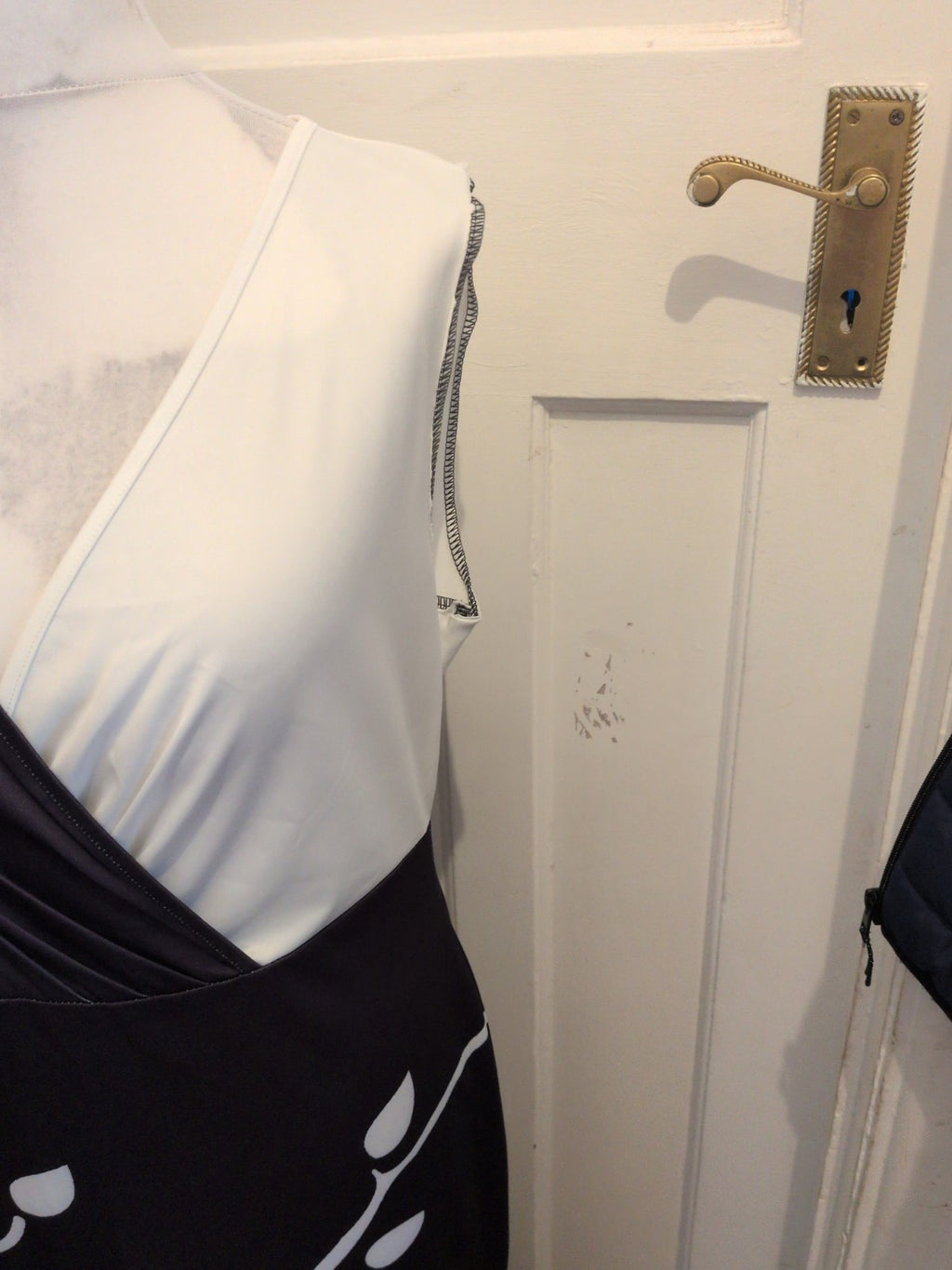 2XL Black And White V Neck Long Length Dress