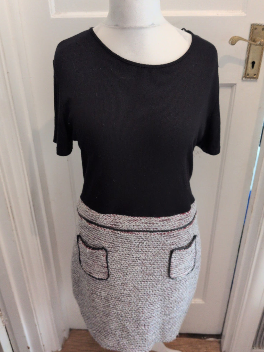 Select 18 Black And Grey With Red Short Sleeve Dress