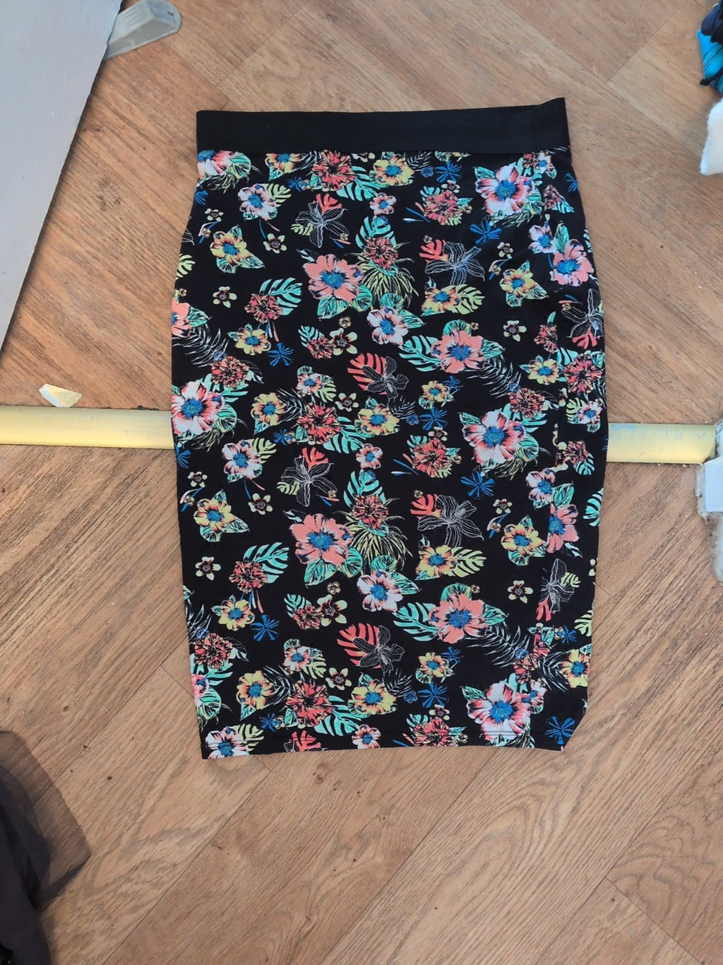 George 12 Black Floral Elasticated Skirt Knee Length