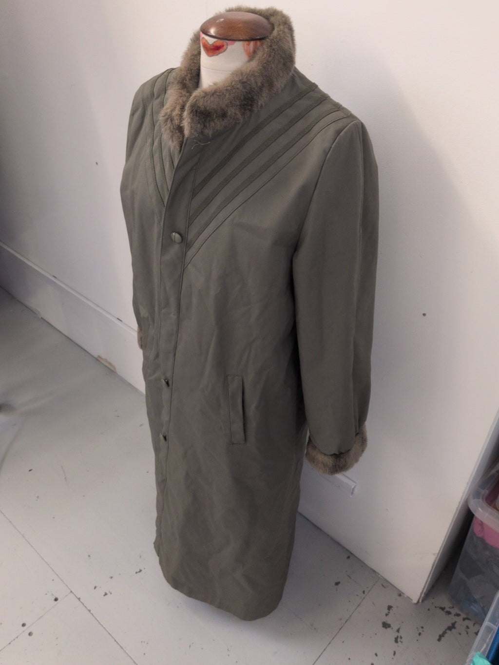 Dannimqc Royale Large Green Faux Fur Jacket