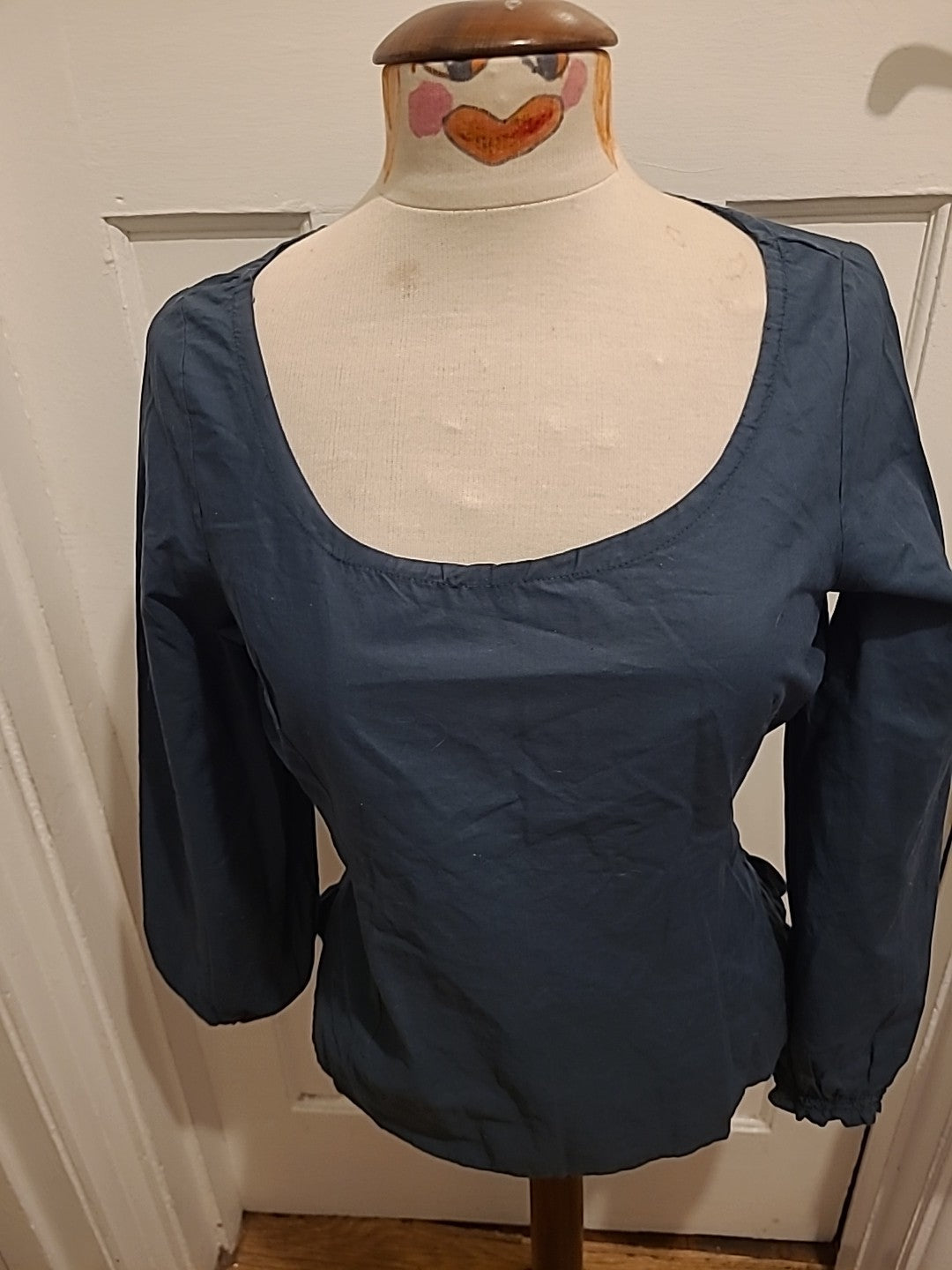 Ladies Size Medium Navy Elasticated Back Long Sleeved Tshirt