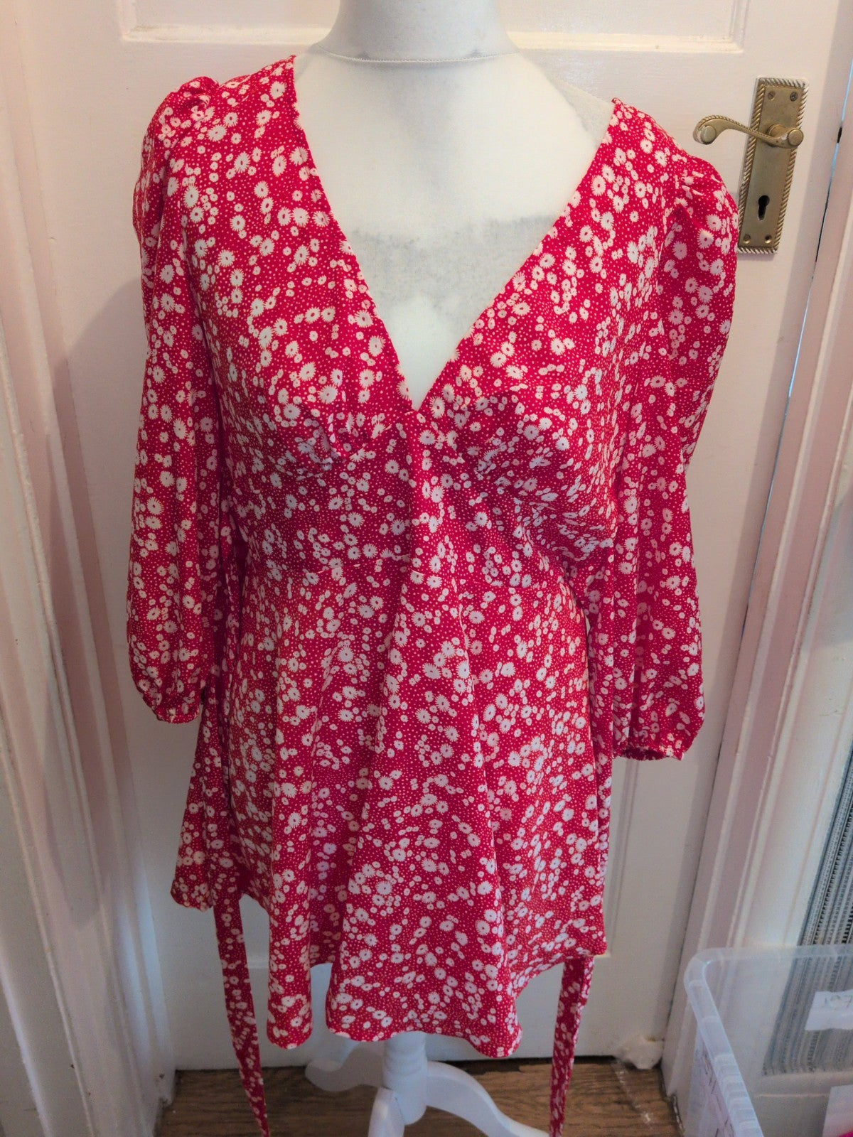 Shein 12-14 Red Floral V Neck 3/4 Sleeve Dress Knee Length