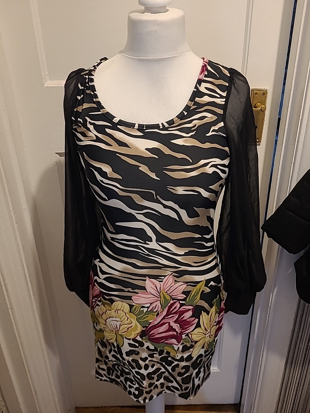 Ladies Caroline Morgan Size 8 Multicoloured Long Sleeved Dress