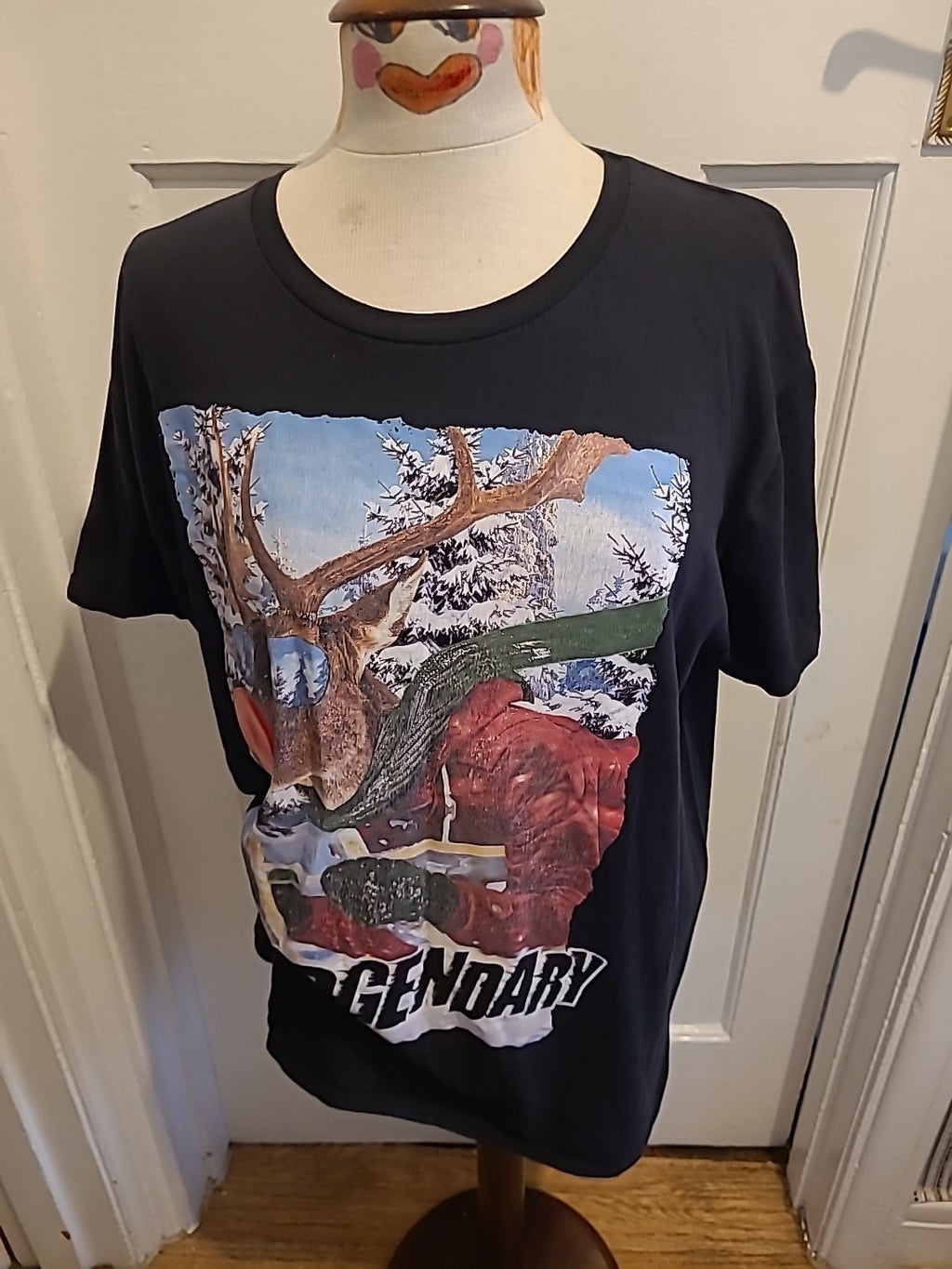 Mens Size XL Navy Reindeer Short Sleeved Tshirt