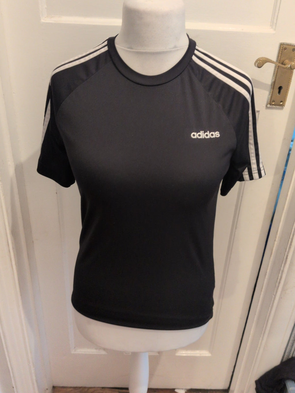 Black Medium Adidas White Trim Short Sleeve T-shirt