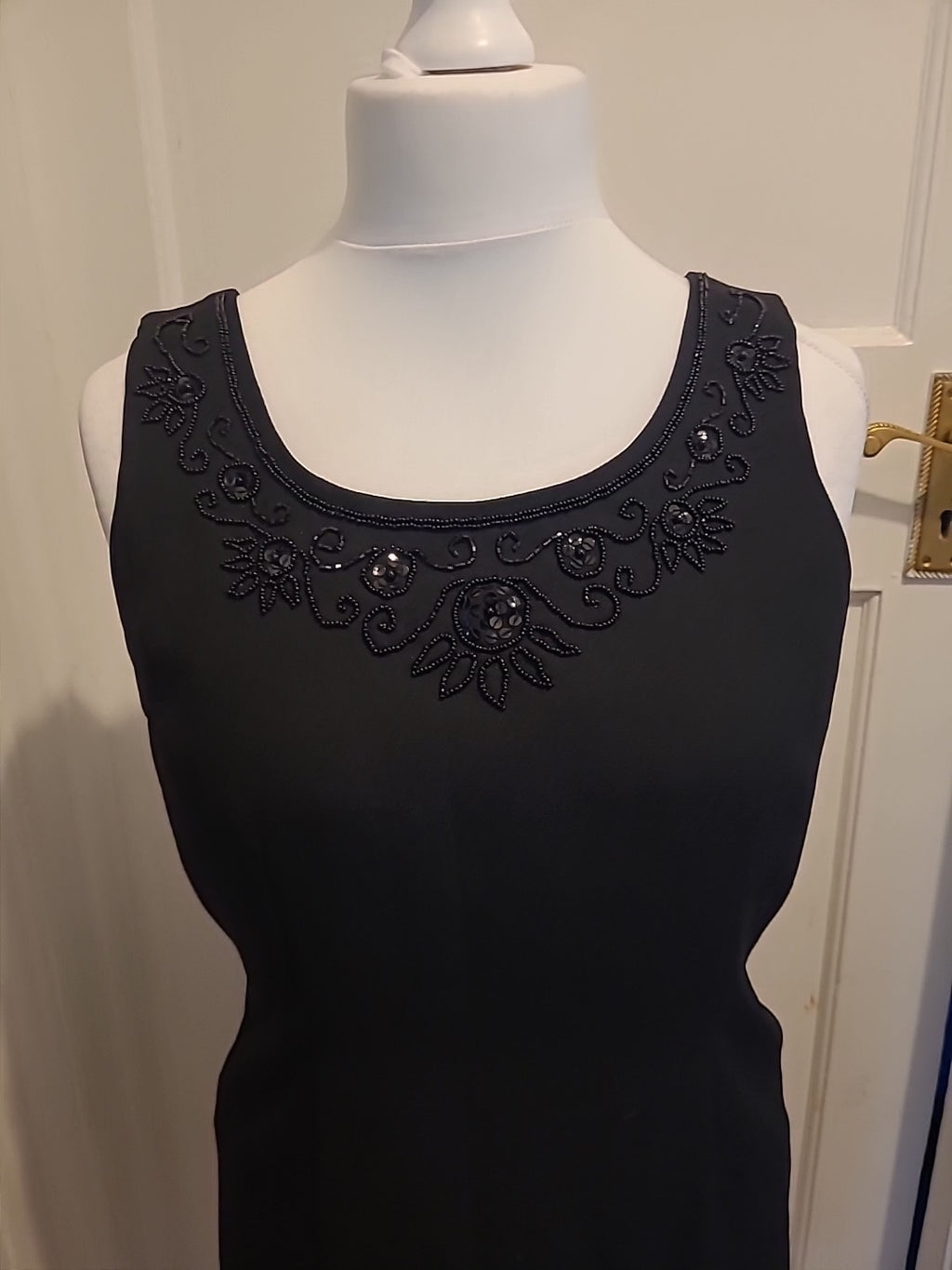 Ladies Dorothy Perkins Size 12 Black Sleeveless Dress With Patterned Neck Hem