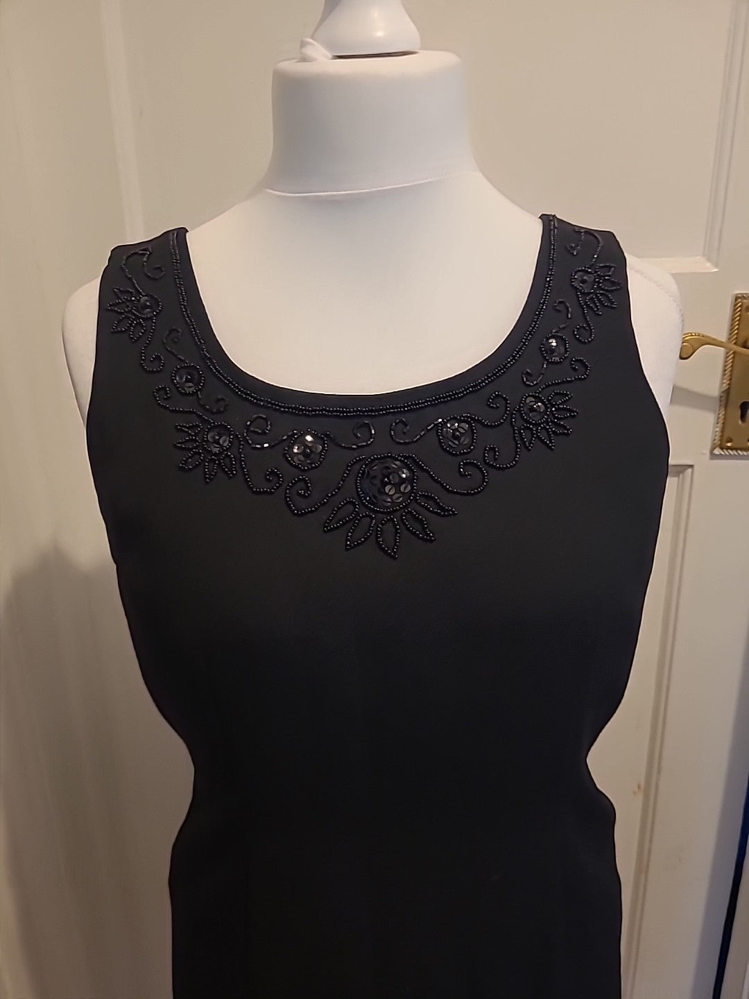 Ladies Dorothy Perkins Size 12 Black Sleeveless Dress With Patterned Neck Hem