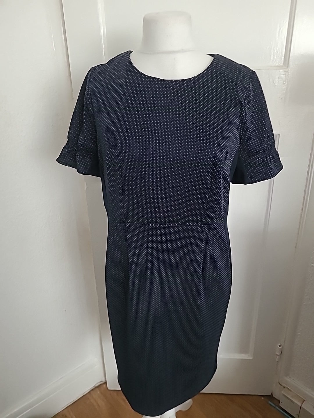 Ladies Tu Size 18 Navy And White Dotty Short Sleeved Maxi Dress