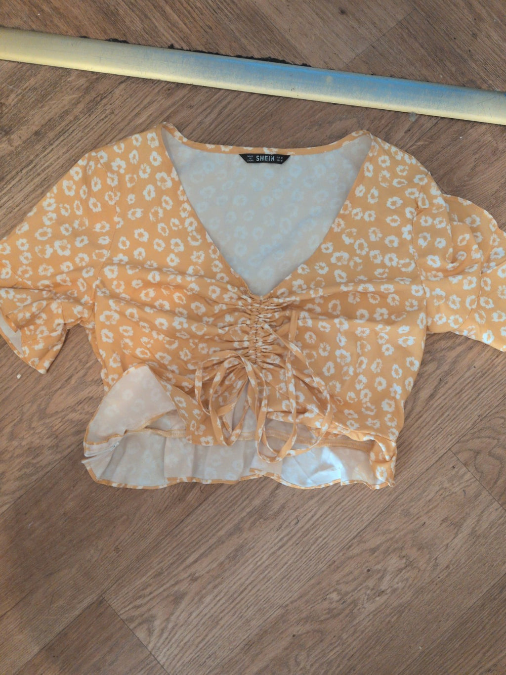 Ladies Shein Size Medium Dark Yellow And White Short Sleeve Top