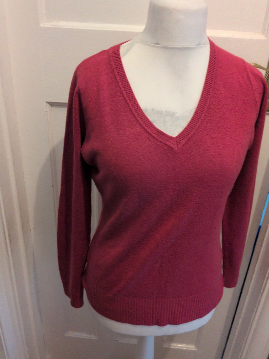 Tu 14 Deep Pink V Neck Jumper