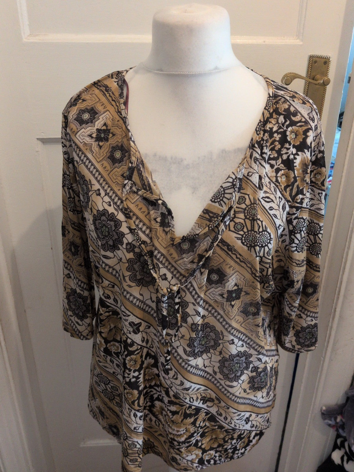 M&Co 2XL Beige Brown Long Sleeve Lightweight Blouse Aztec