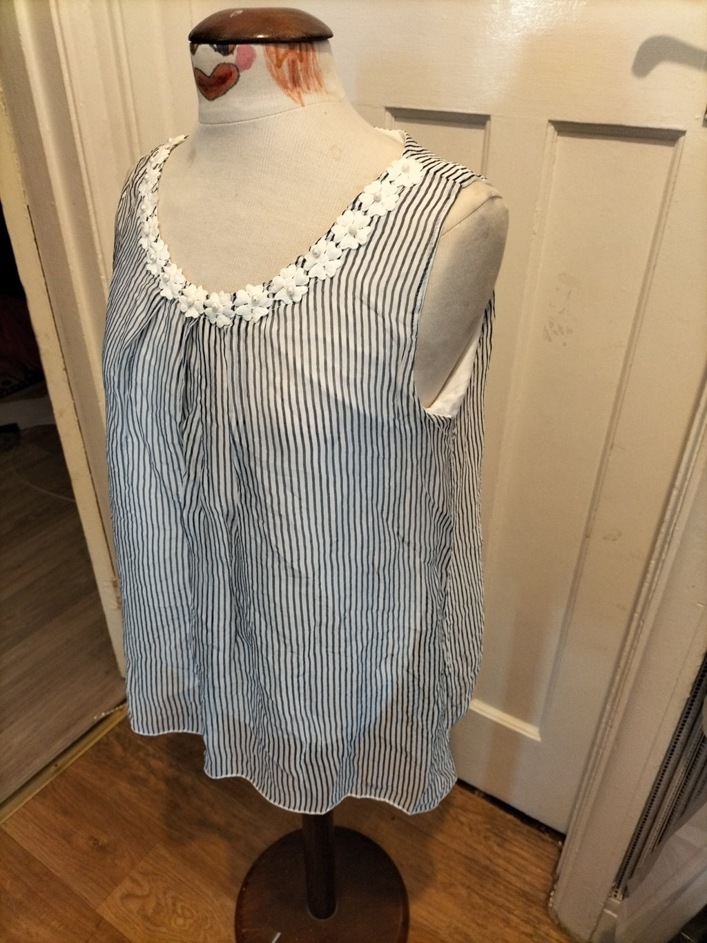 Ladies Rosemarine Size Large Striped Lined Sleeveless Blouse