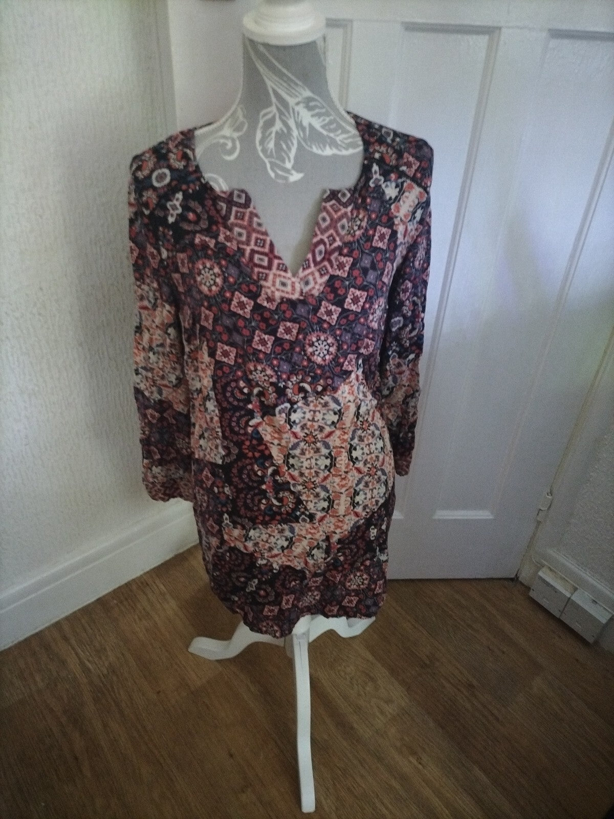 Ladies Tu Size 10 Multi Aztec Long Sleeved Blouse