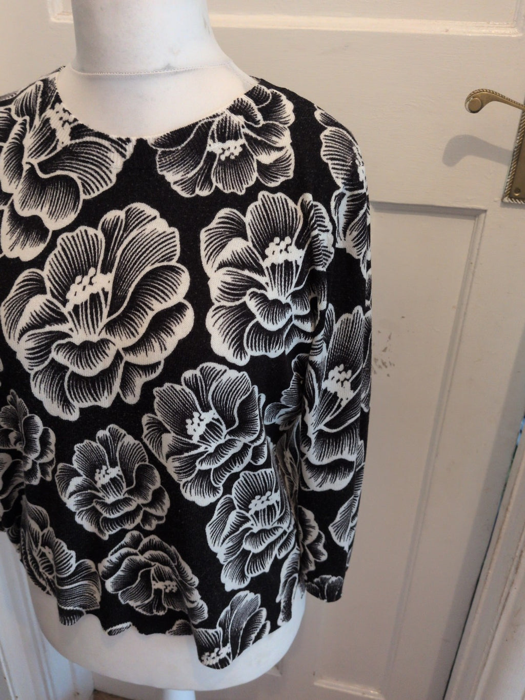 Ladies Papaya 16 Black Flower Long Sleeve Jumper