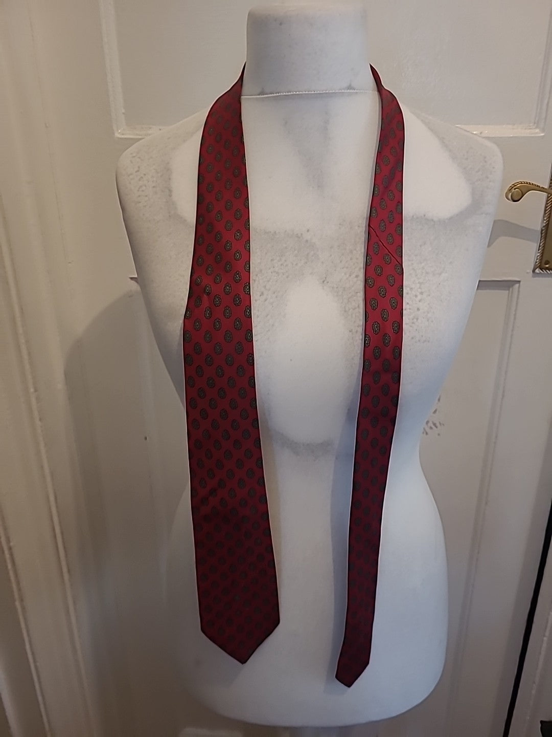 Mens Debenhams 100% Silk Red And Green Tie