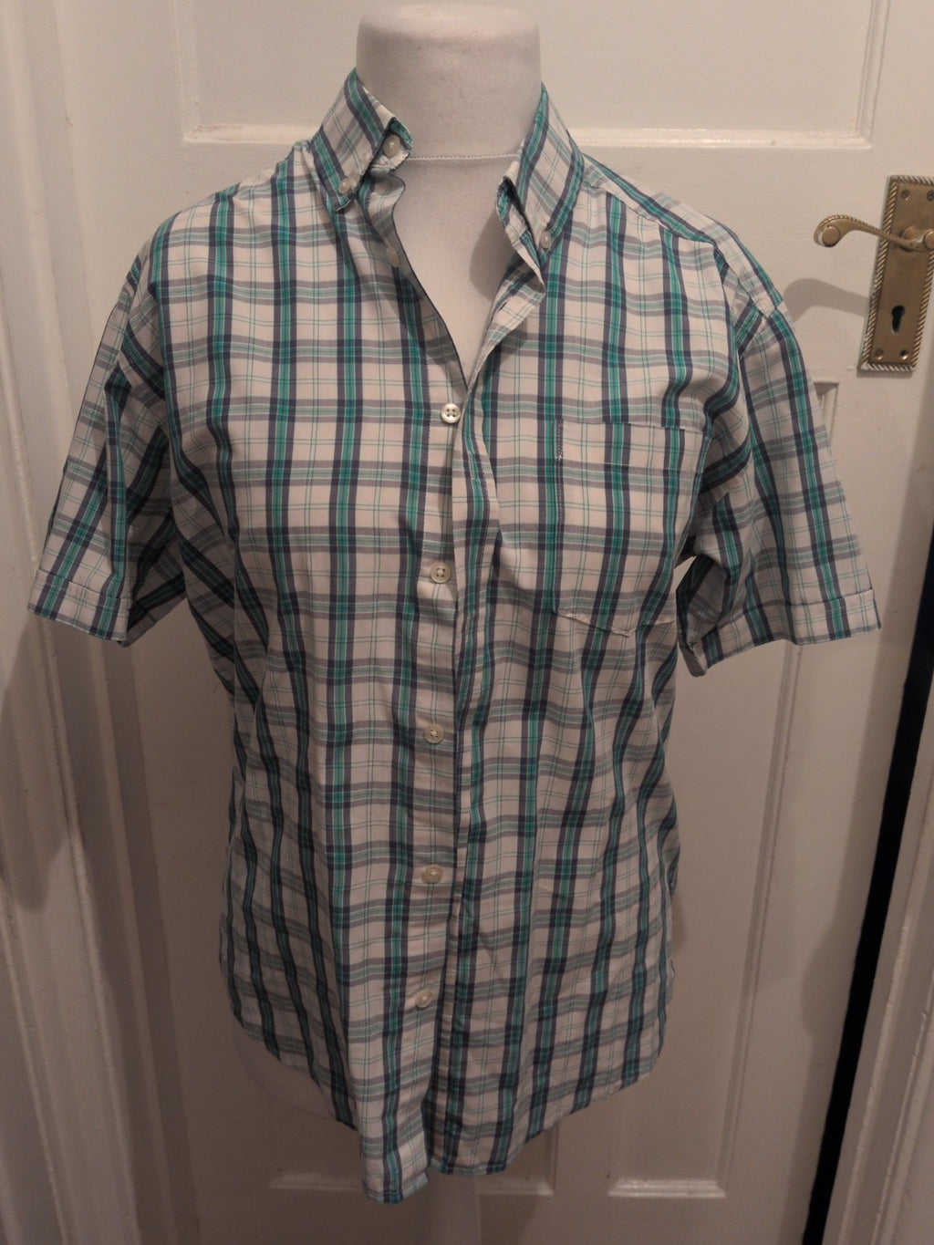 Tu Medium Green And White Check Short Sleeve Shirt