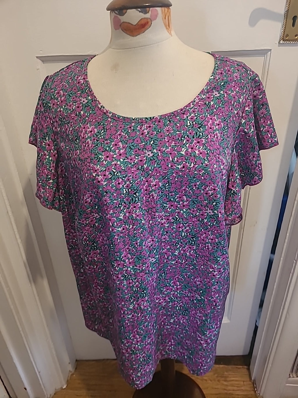 Ladies Shein Size 3XL Purple And Green Short Sleeved Floral Tshirt