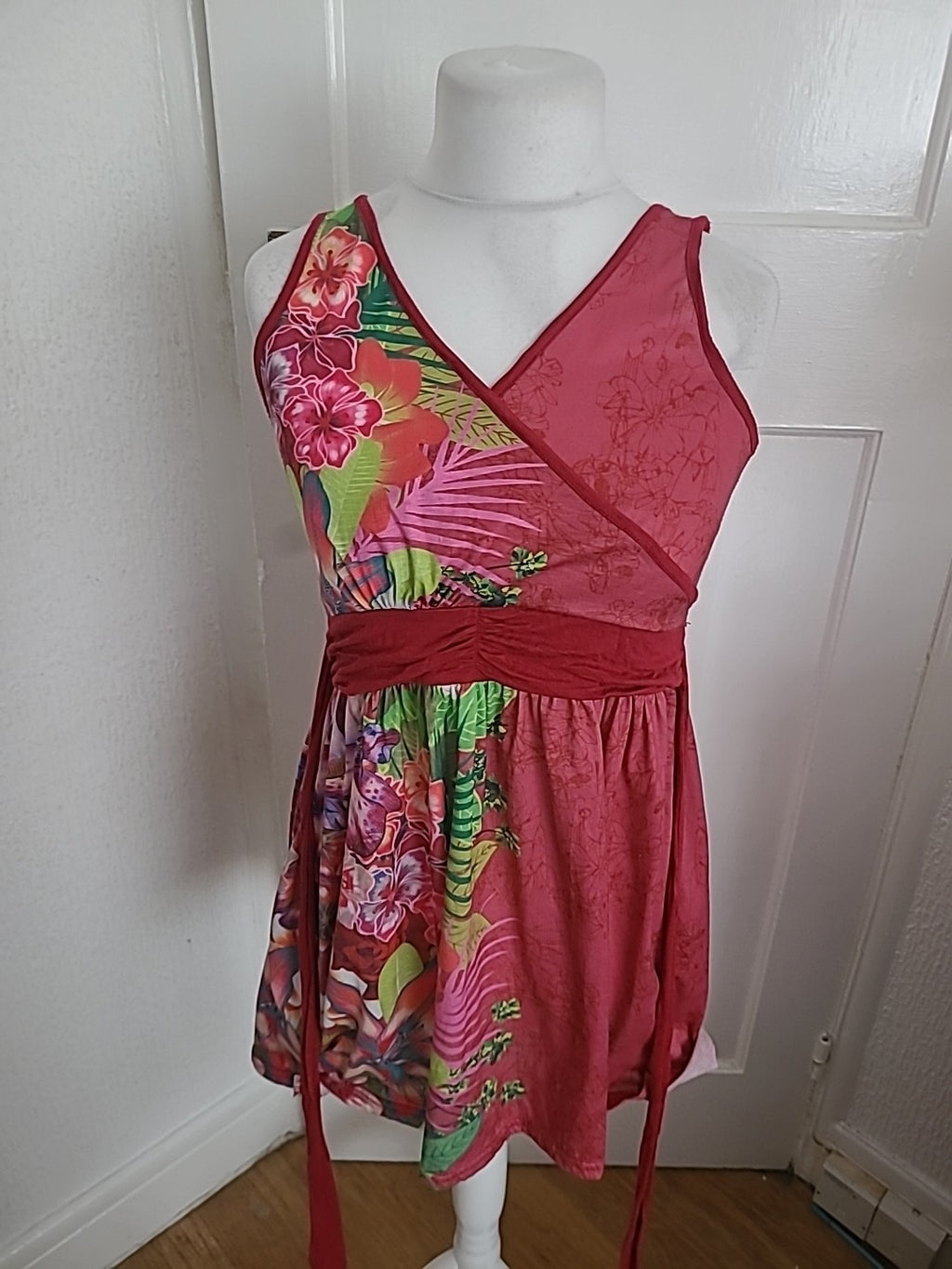 Ladies Smash Size Large Pink Floral Sleeveless Dress