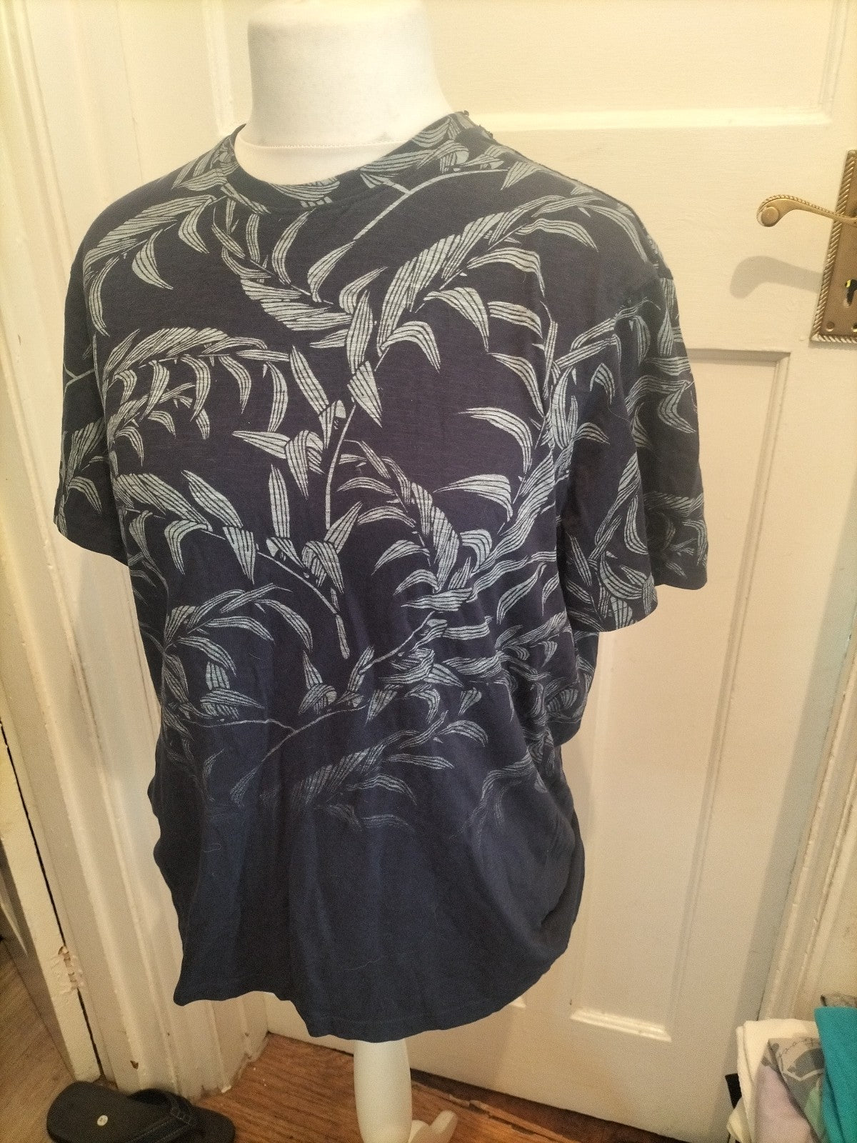 Tu Large Navy And Aqua Floral Short Sleeve T-shirt