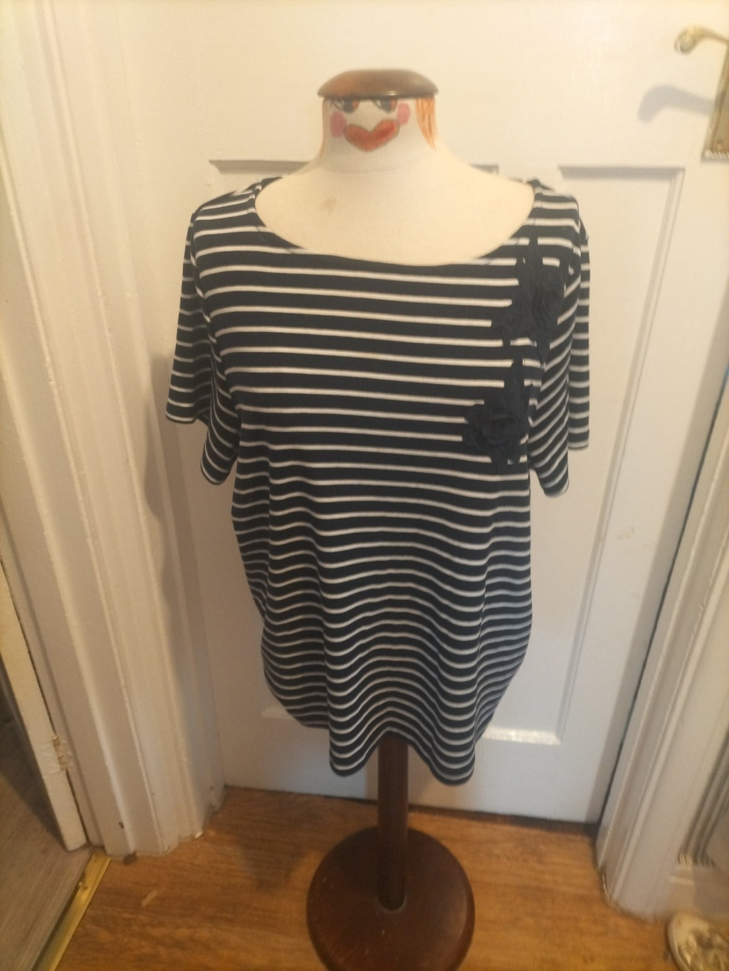 Ladies Love Tees Size 24 Navy White Striped With Rose Tshirt