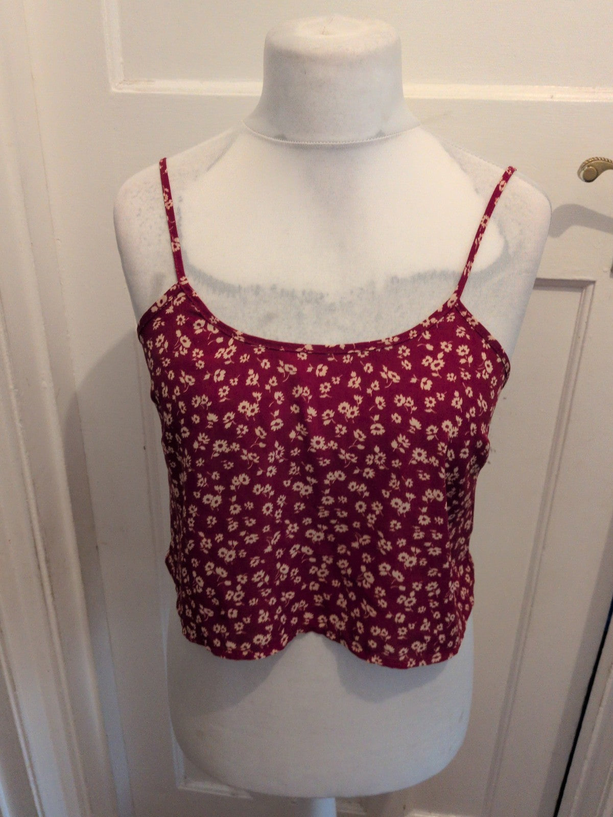 Forever 21 Medium Purple And White Floral Sleeveless Cami Top