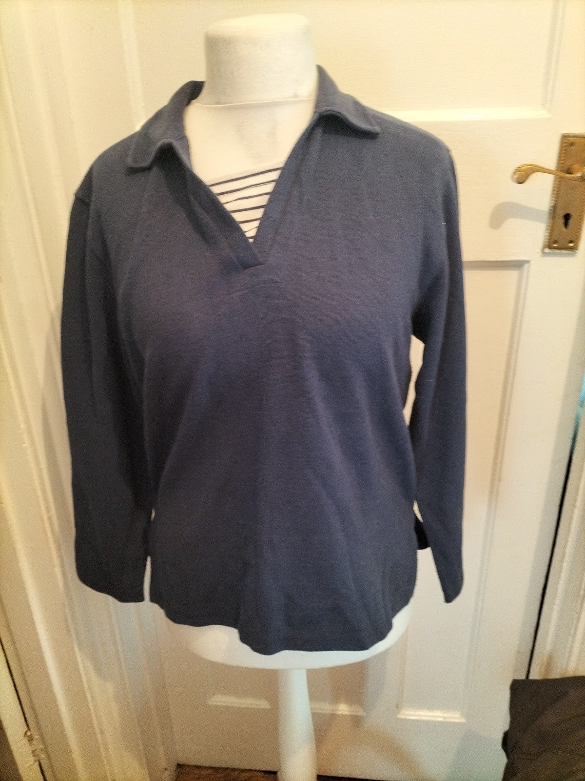 Ladies Papaya Size 12 Navy Collared Long Sleeved Jumper