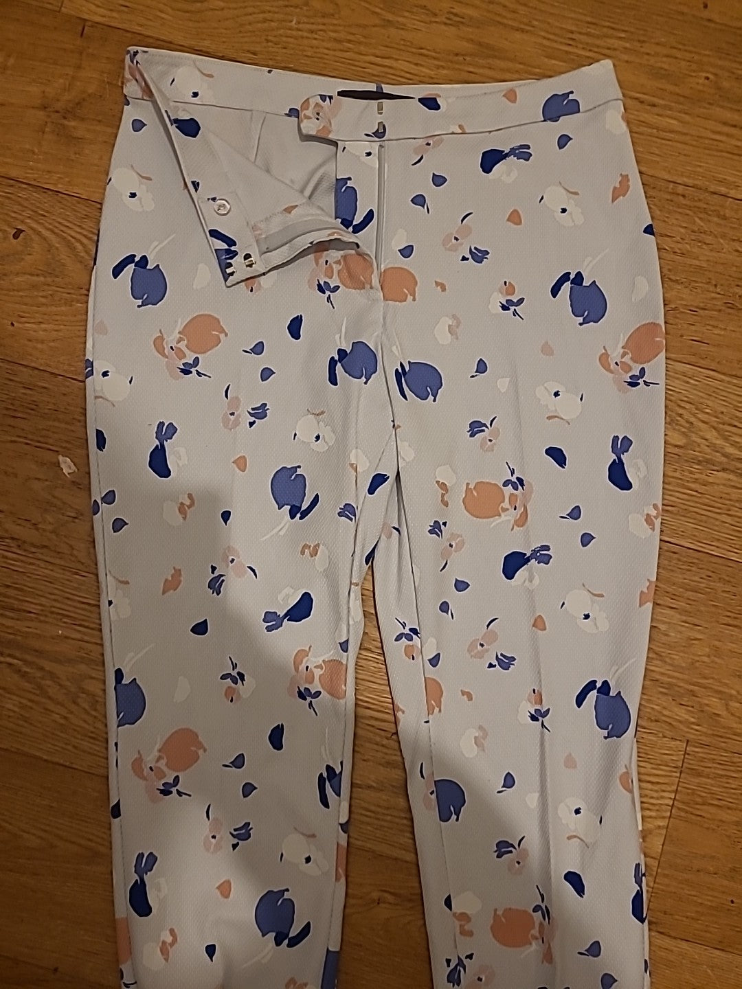 Ladies Marks And Spencer Size 10 Grey Patterned Trousers