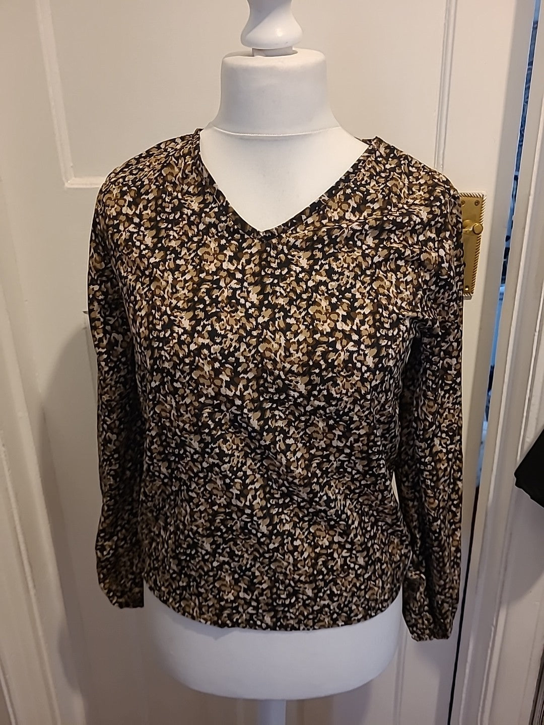 Ladies Shein Size Small Dark Colouring Speckle Blouse Long Sleeved