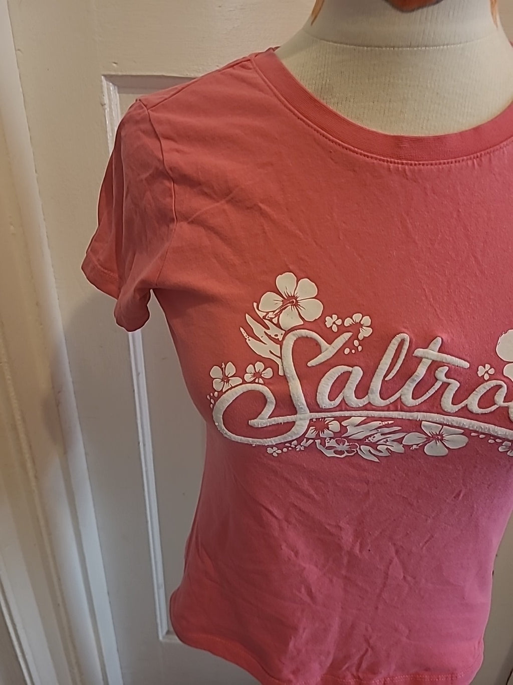 Ladies Saltrock Size 6 Pink Short Sleeved Tshirt