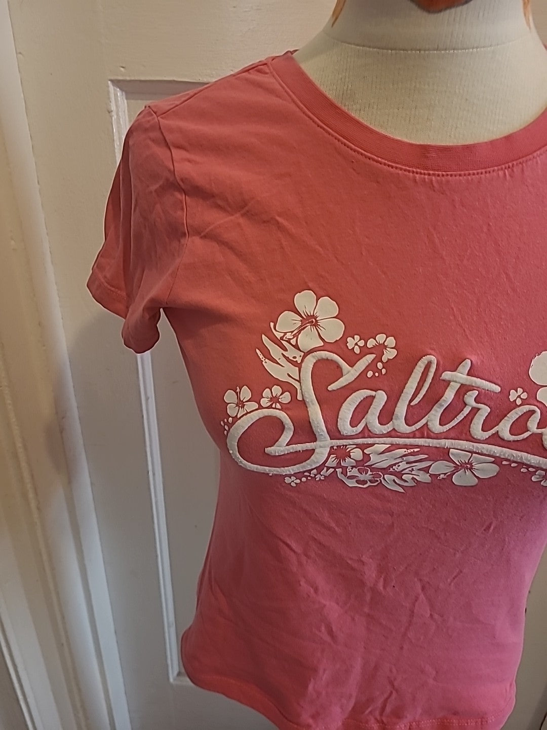 Ladies Saltrock Size 6 Pink Short Sleeved Tshirt