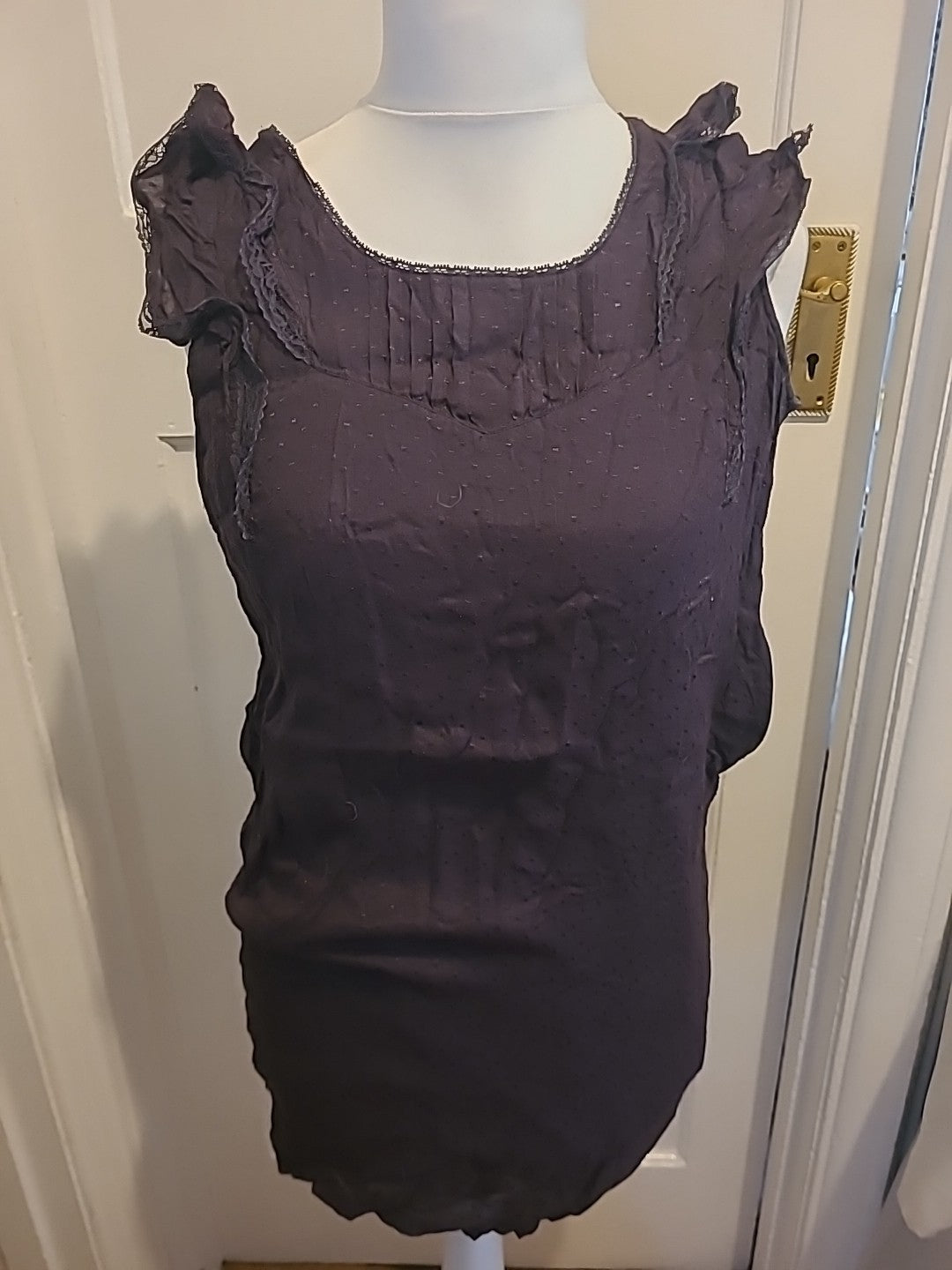 Ladies Oasis Size 12 Deep Purple Sleeveless Texture Patterned Dress