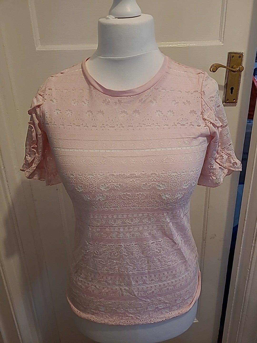 Ladies Dorothy Perkins Size 8 Pink Floral See Through Short Sleeved Tshirt