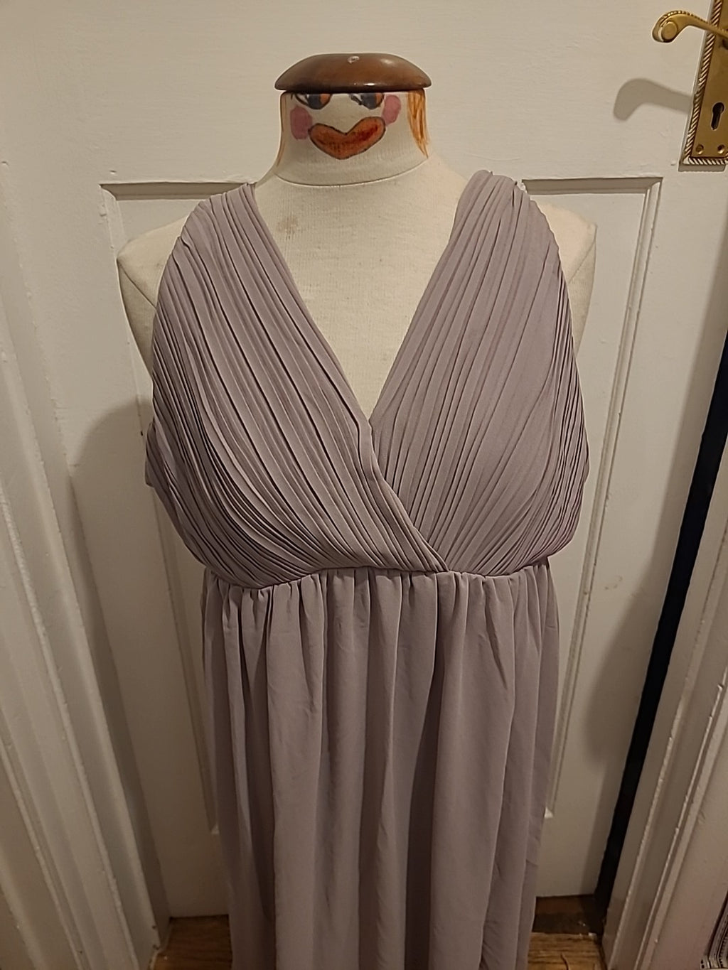 Ladies TFNC london Size 14-16 Pale Purple Sleeveless Evening Dress