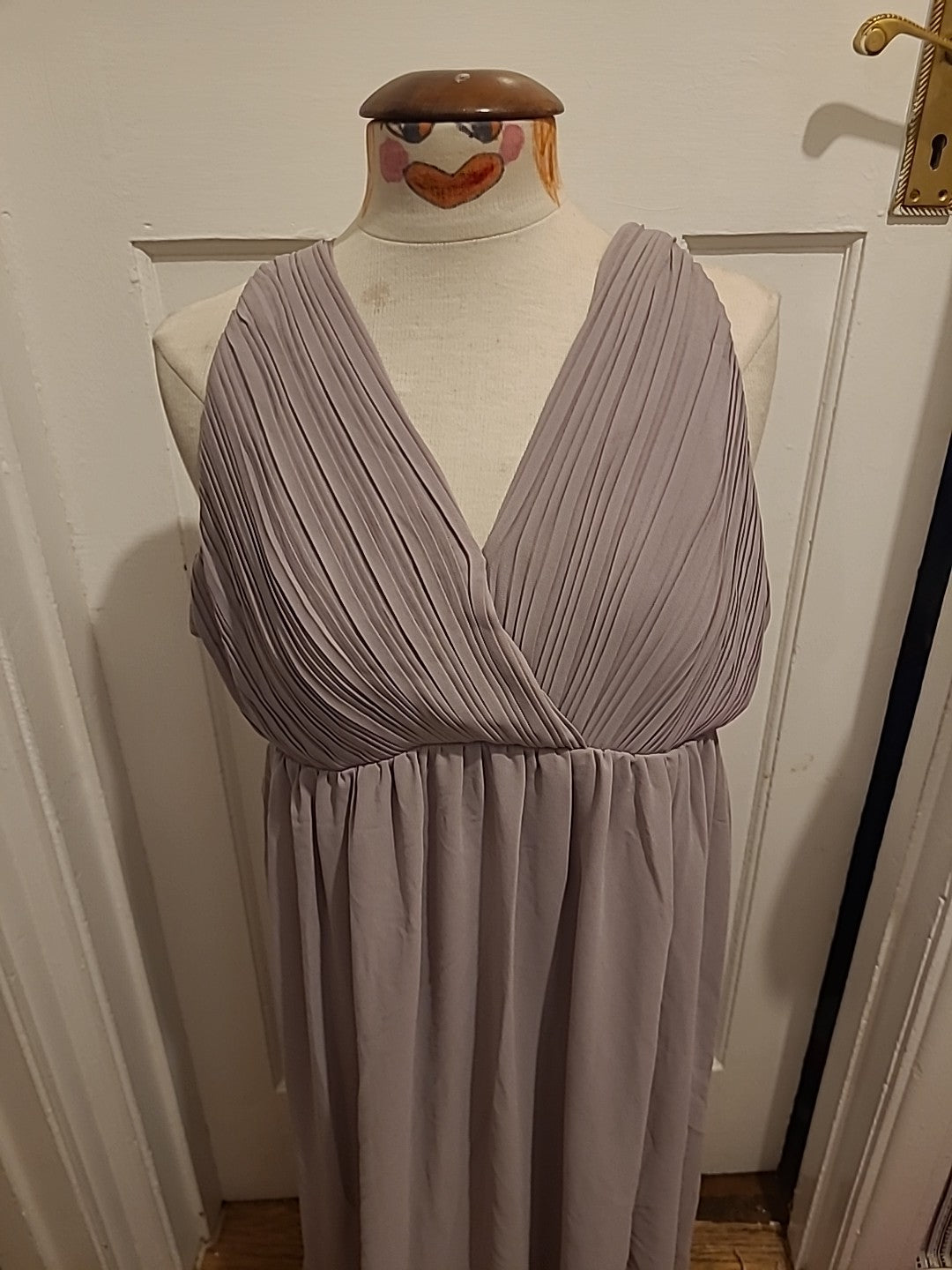 Ladies TFNC london Size 14-16 Pale Purple Sleeveless Evening Dress