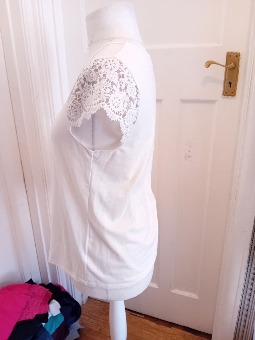Shein Large White Short Sleeve V Neck T-shirt