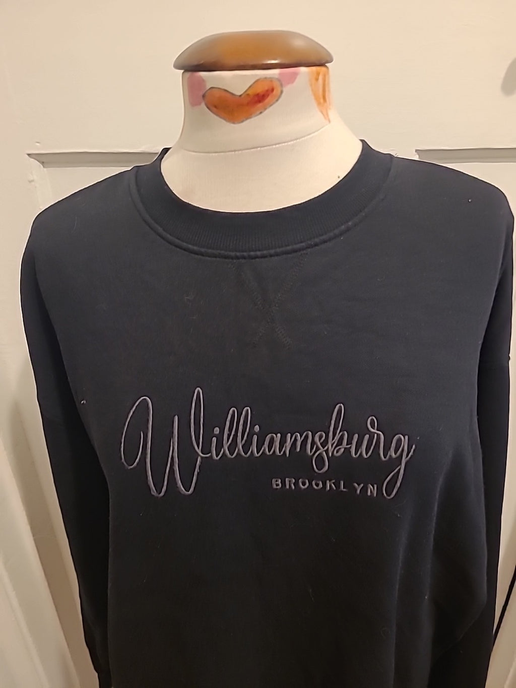 Mens Tu Size Medium Long Sleeved Black Sweatshirt