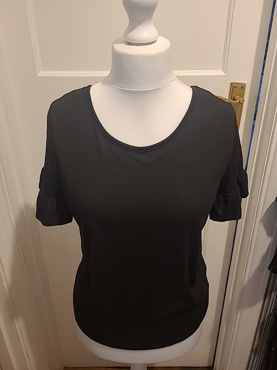 Ladies Peacocks Size 12 Black Criss Cross Short Sleeved Blouse
