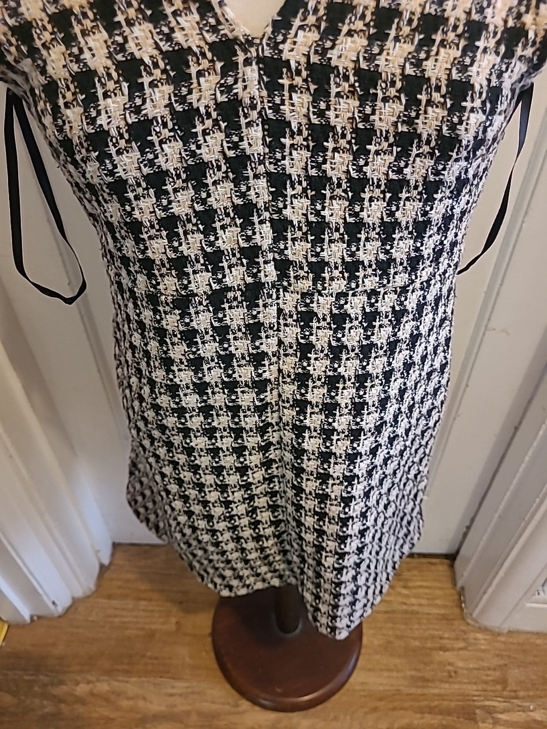 Ladies Primark Size 6 Beige Black Sleeveless Dress