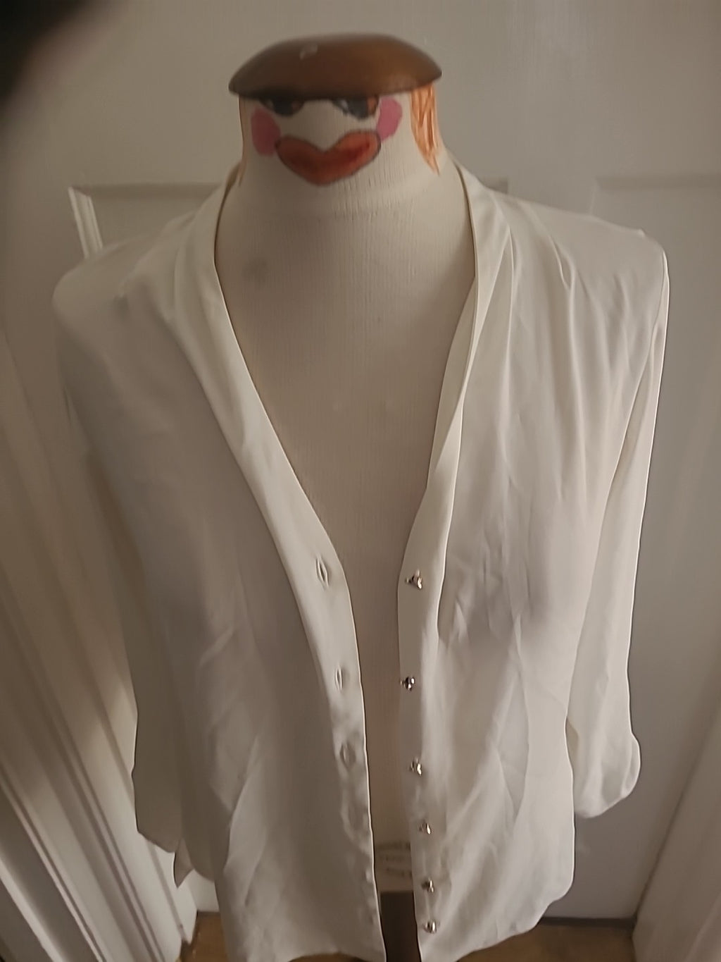 Ladies Dorothy Perkins Size 8 Ivory Buttoned Blouse