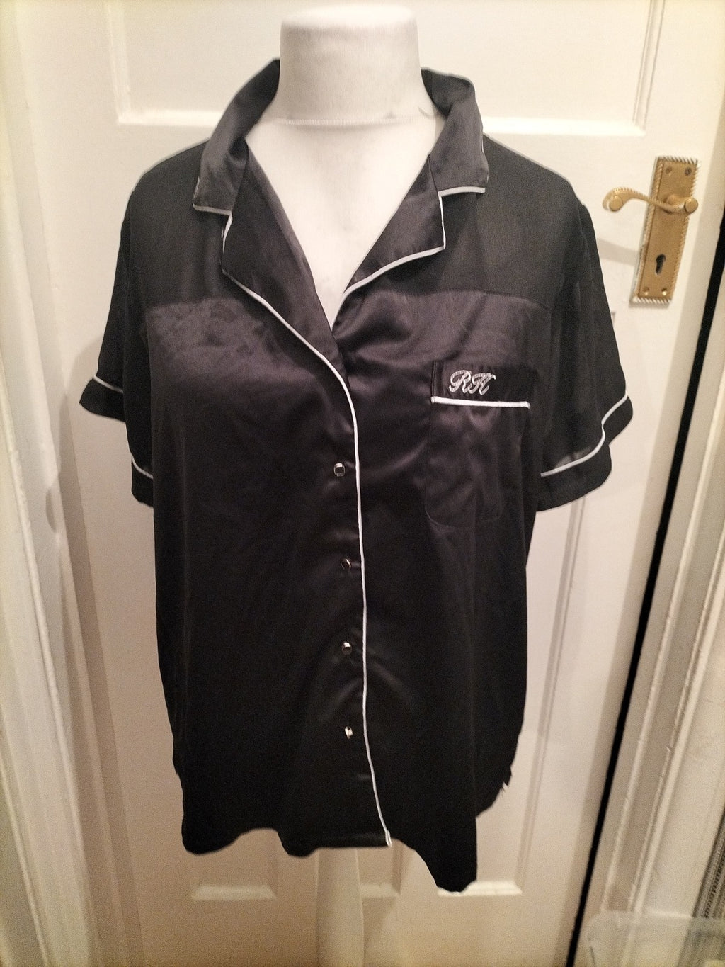 Ladies Rochelle Humes Size 18 Black Short Sleeve Pyjama Top