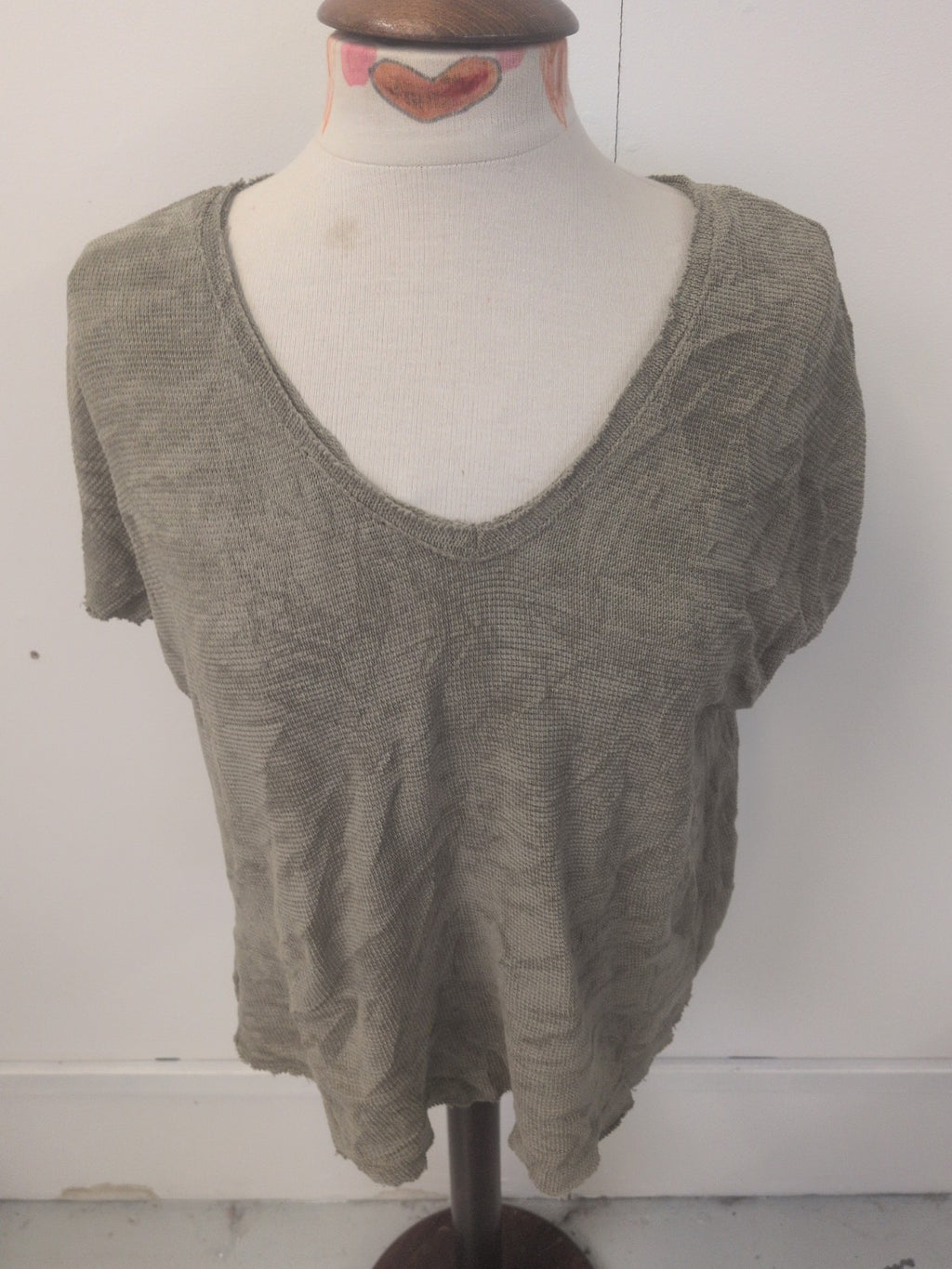 Ladies Mari Size Small Khaki Short Sleeve T-shirt