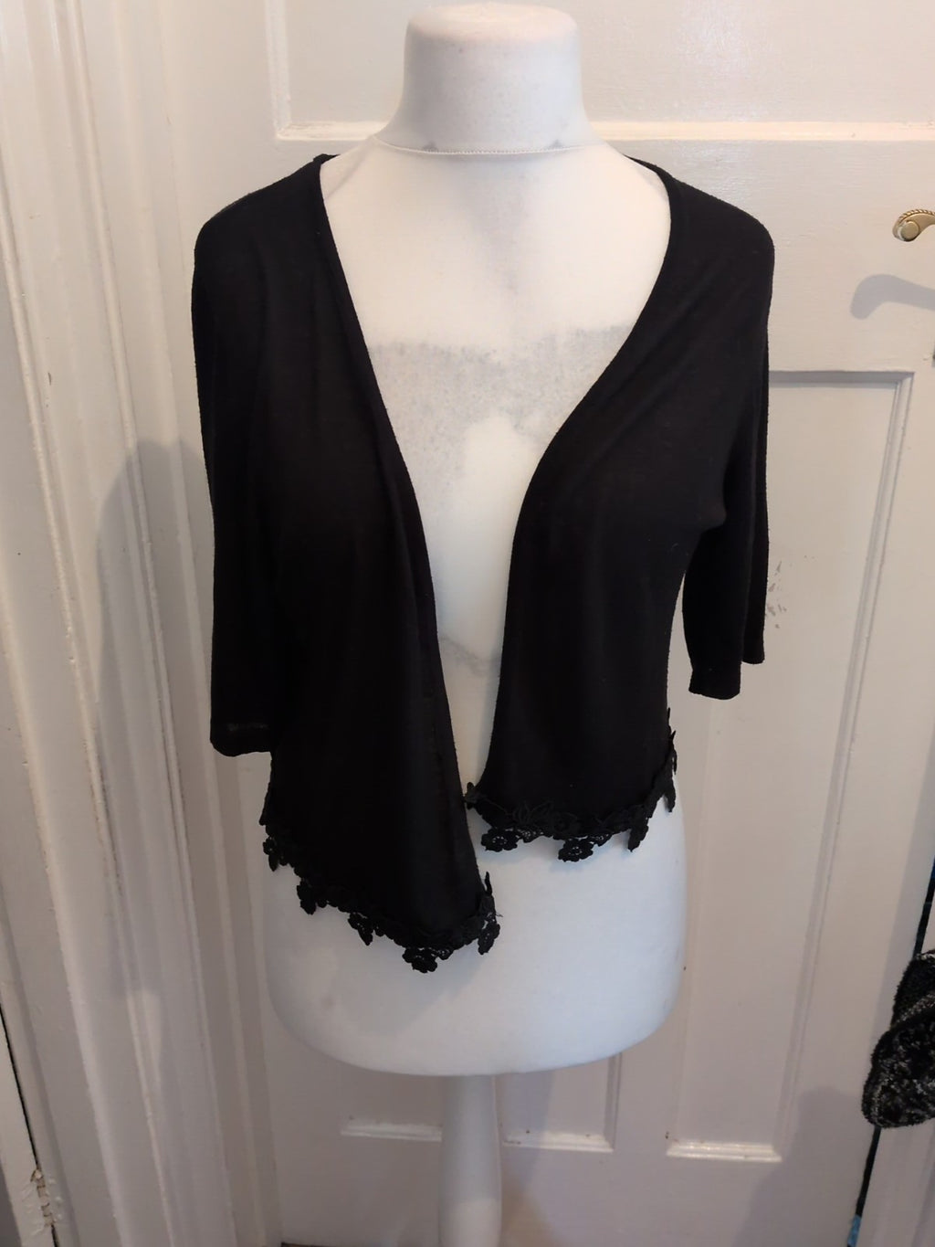 Peacocks 16 Black Pattern Hem Short Sleeve Cardigan