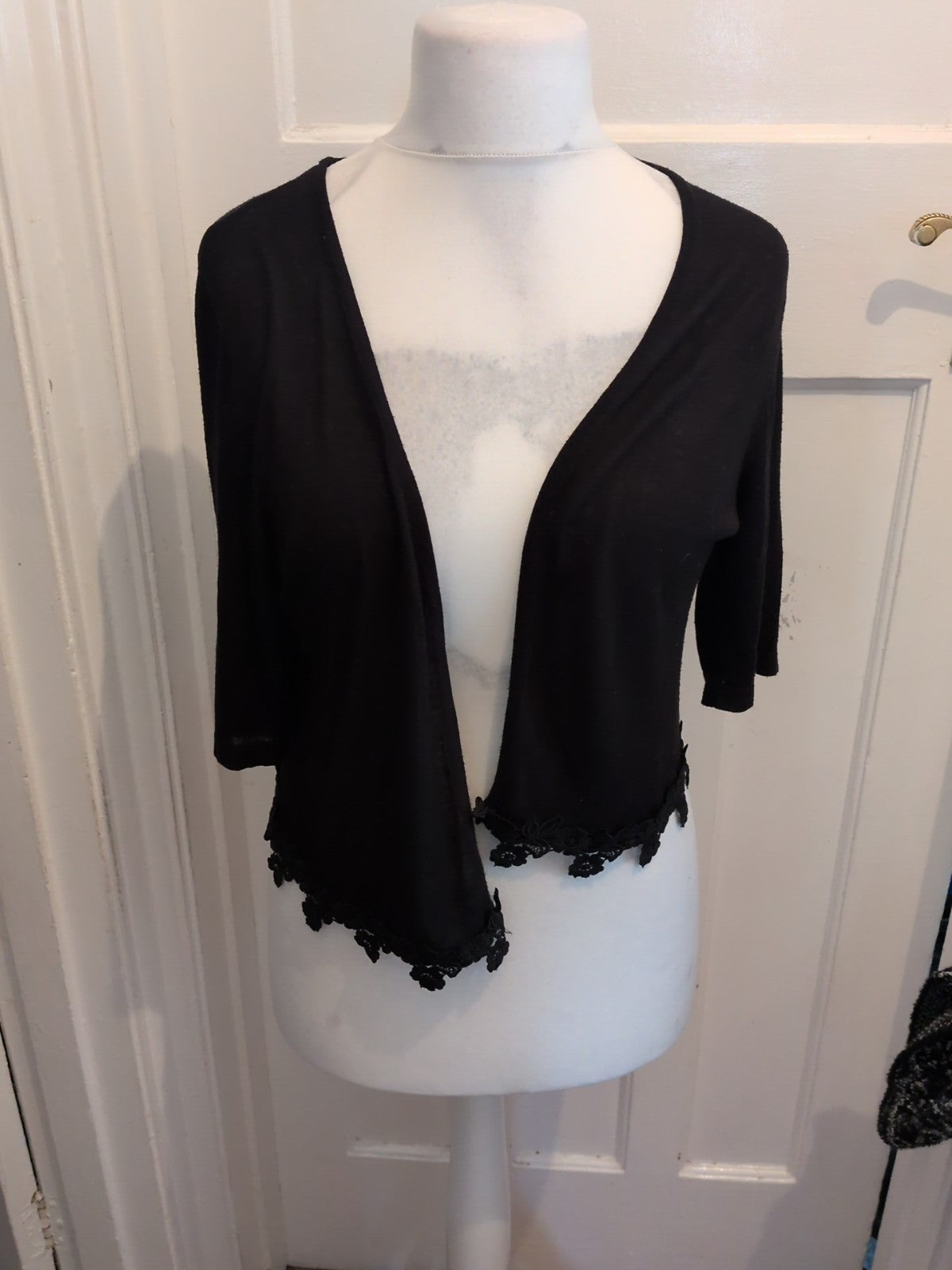 Peacocks 16 Black Pattern Hem Short Sleeve Cardigan